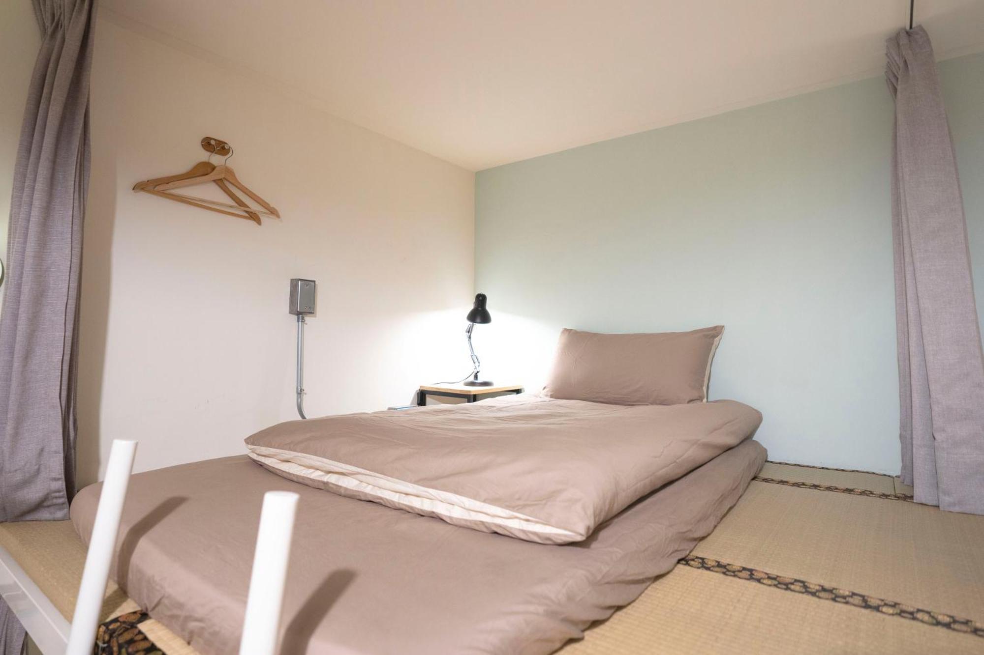 Lento Hostel Тайнан Стая снимка