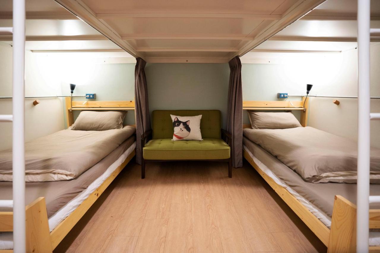 Lento Hostel Тайнан Екстериор снимка